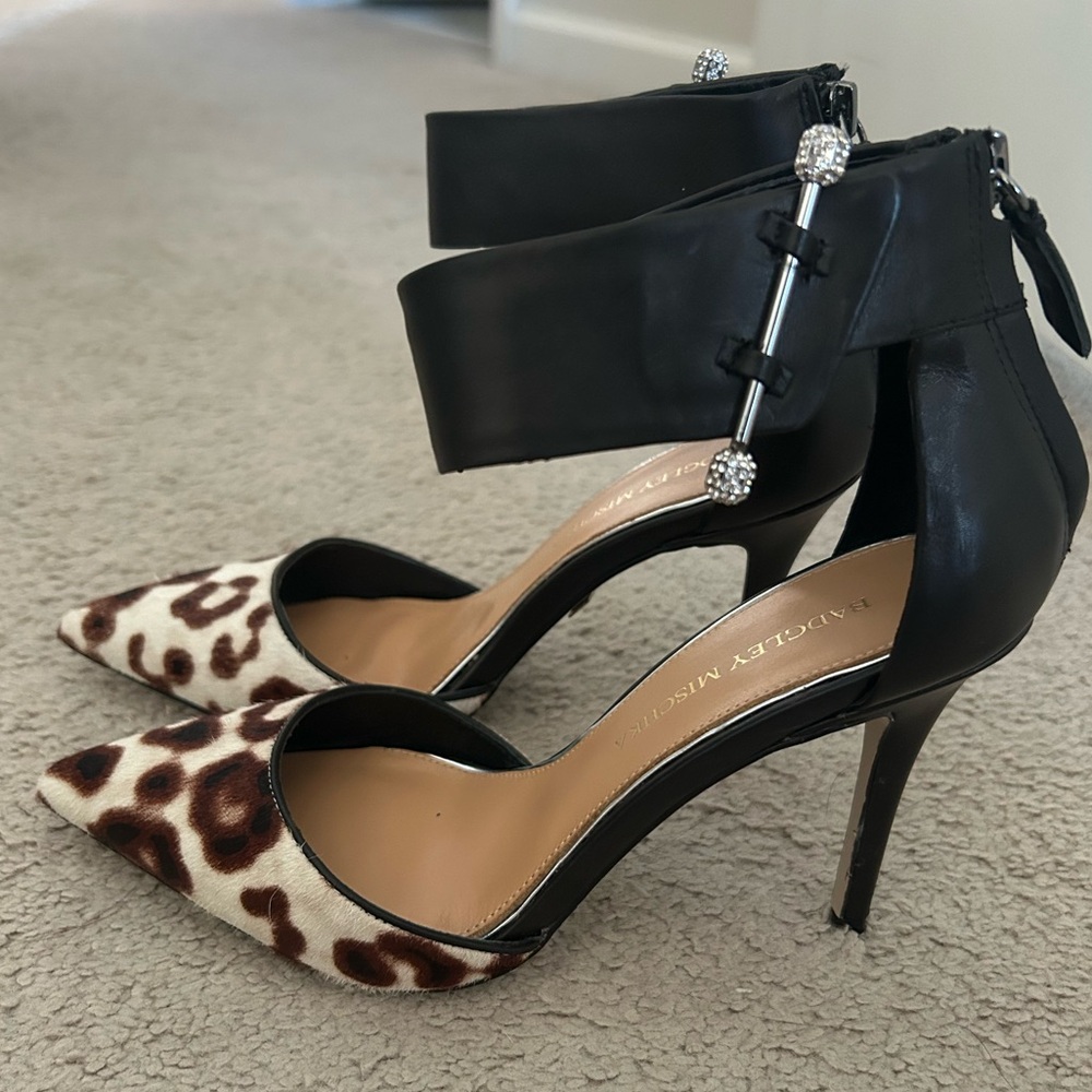 Badgley Mischka leopard print heels - Picture 3 of 12